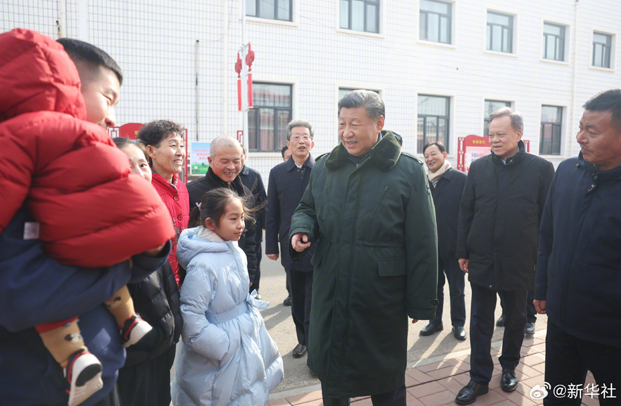 习近平春节前夕在天津看望慰问基层干部群众5